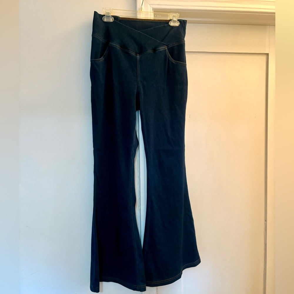 HALARA Dark Wash Flare Leg Jeans